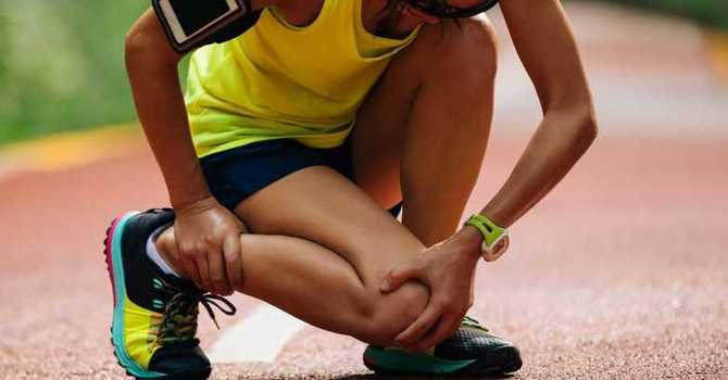 What You Need To Know About Knee Pain That Won’t Go Away image